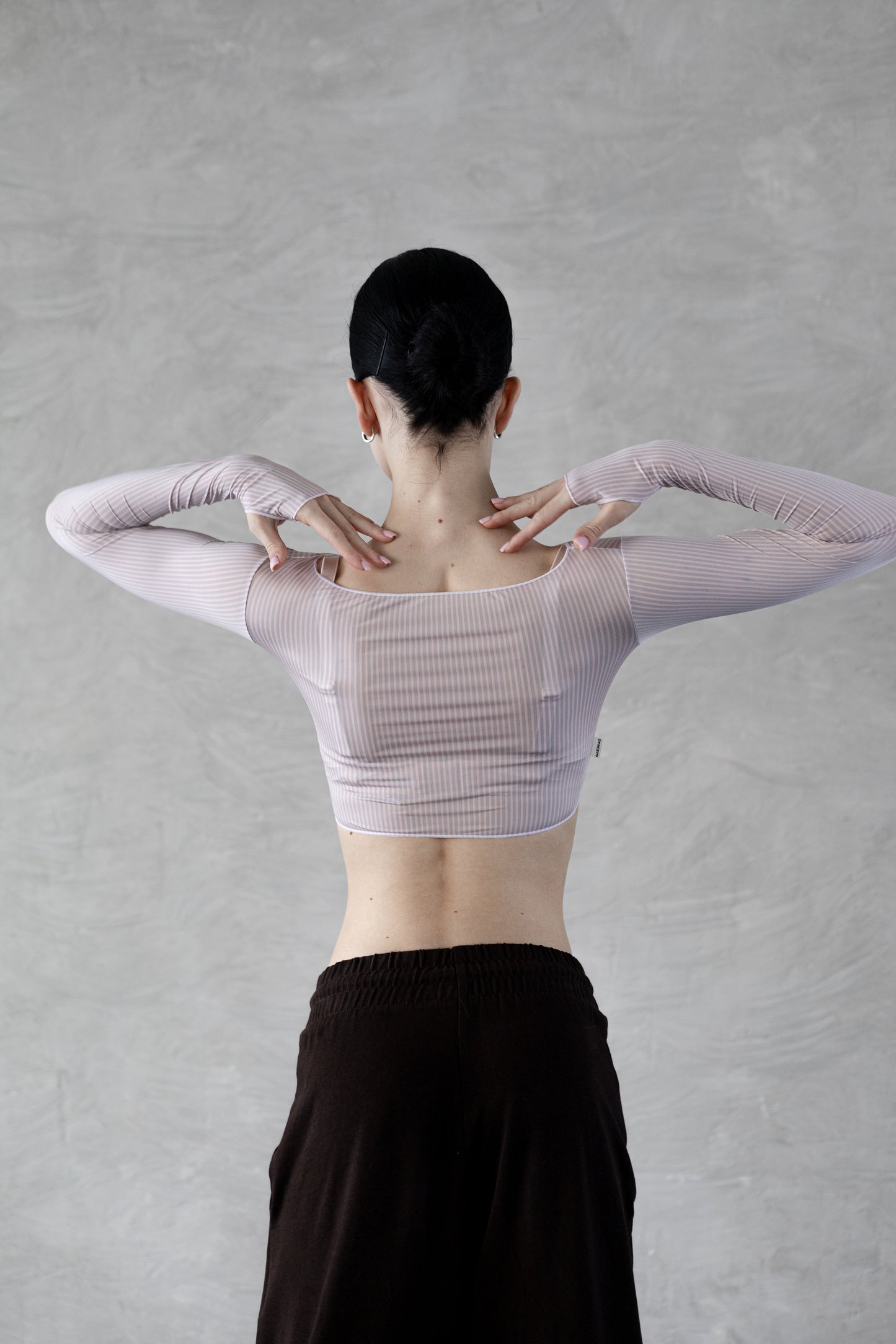 Dancer in Dancelab crop top line pattern