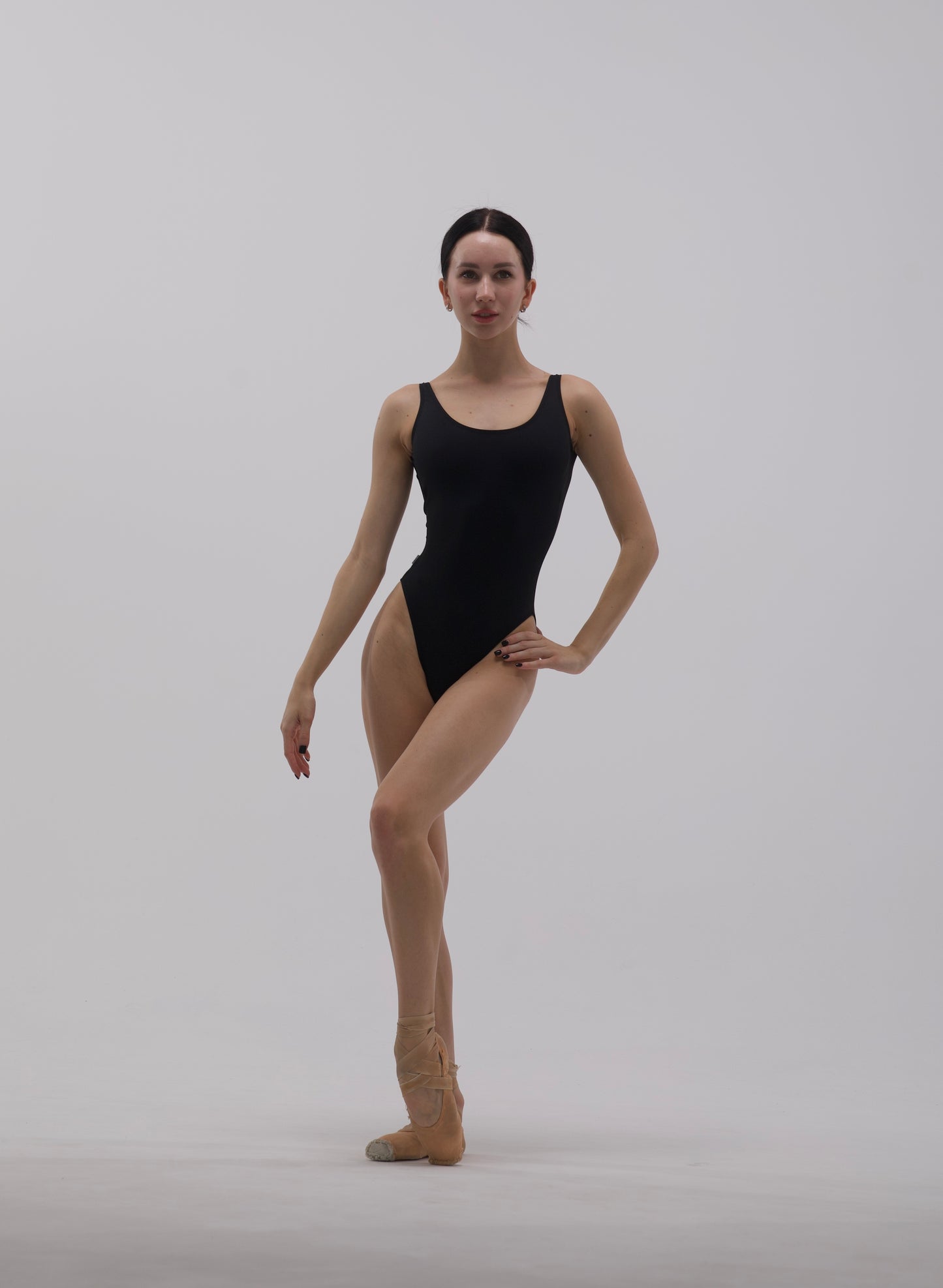 Versatile leotard for ballet, swimming, and training