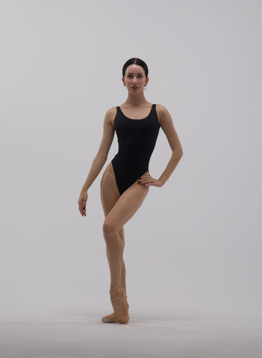 Versatile leotard for ballet, swimming, and training